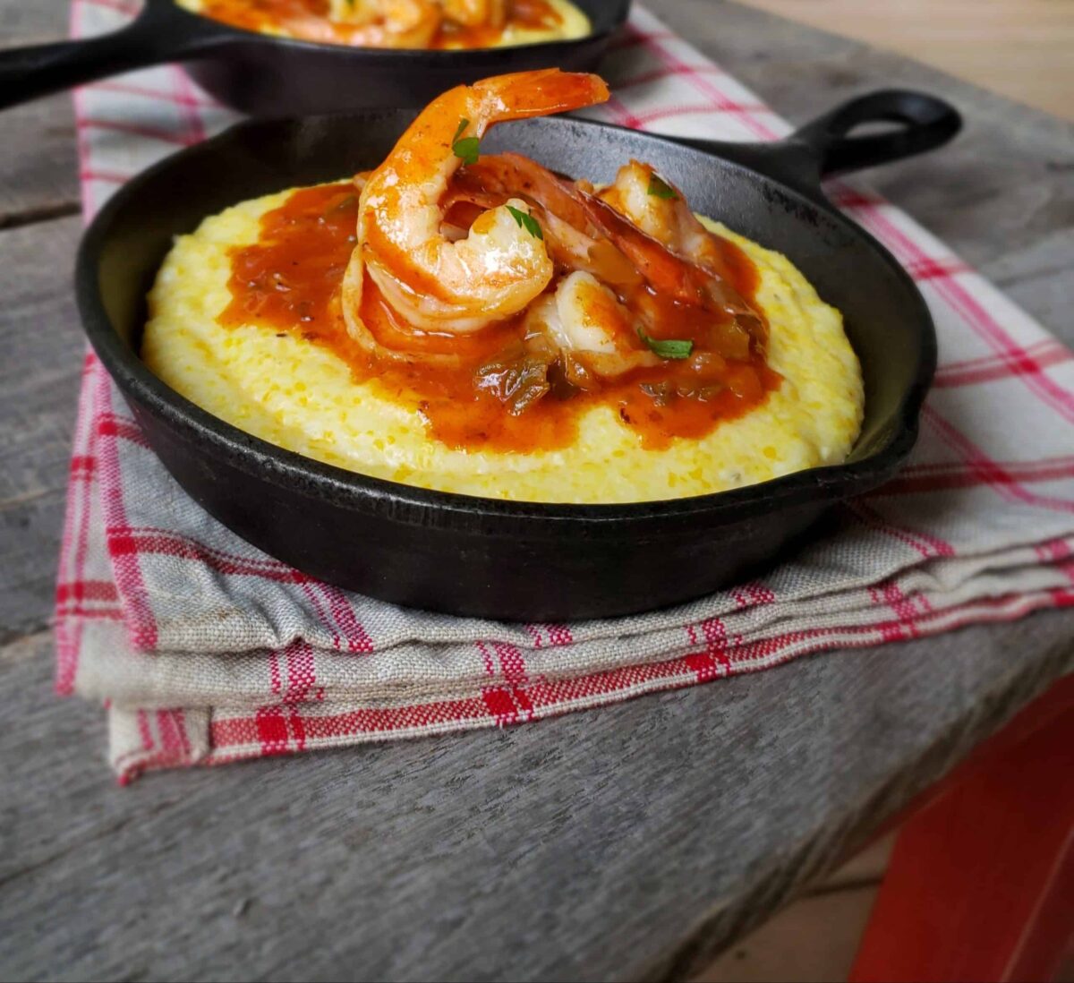 Shrimp and Grits in Mini Cast Iron Skillets - Taste With The Eyes