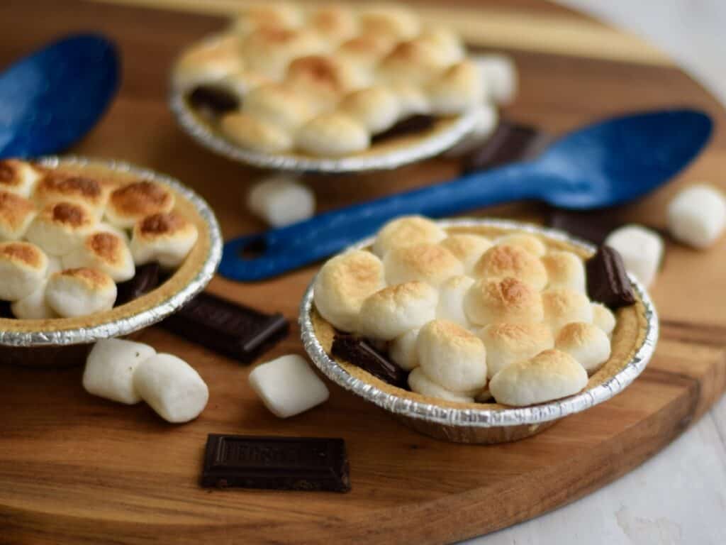 Mini S'mores Pies - Grits and Gouda