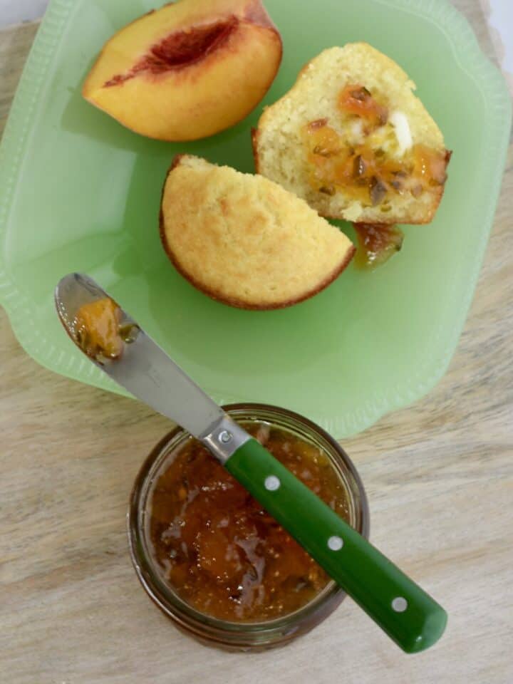 Easy Peach Pepper Jelly Grits and Gouda