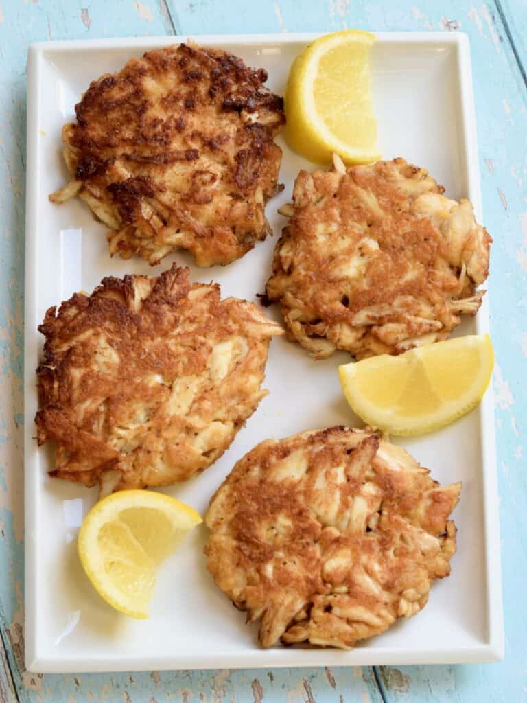 Pan Fried Crab Cakes Grits and Gouda