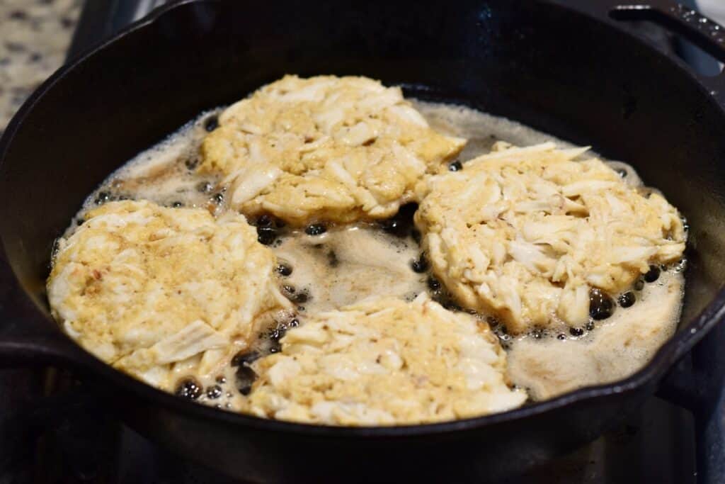 Pan Fried Crab Cakes Grits and Gouda