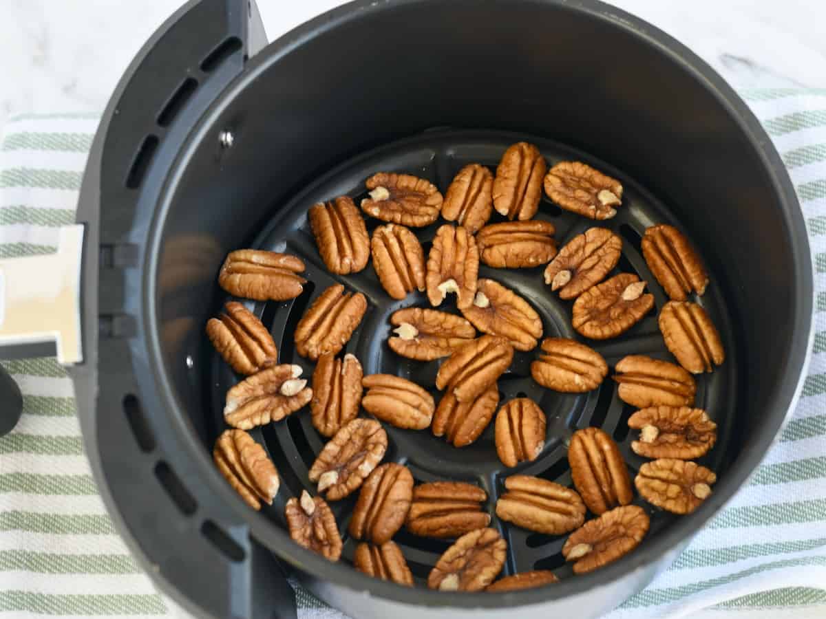 Roasted Pecans in Air Fryer Grits and Gouda