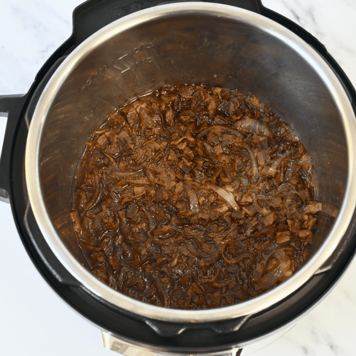 Instant Pot Bacon Jam Grits and Gouda