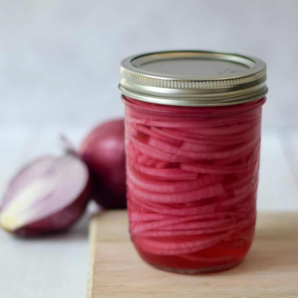 Quick Pickled Red Onions (No Cook) Grits and Gouda