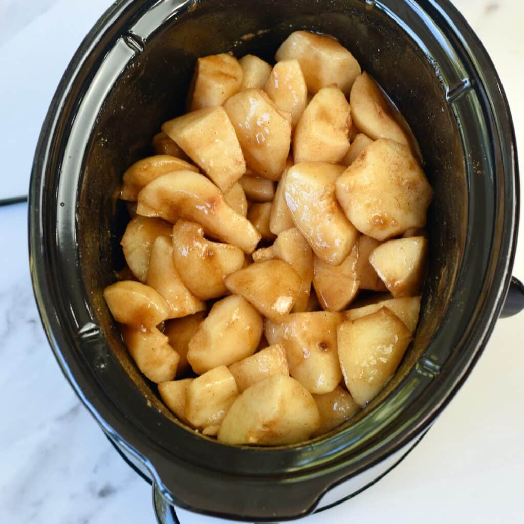 Pears in a slow cooker.