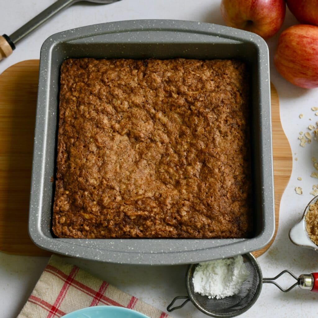 Baked apple oatmeal cake in the baking pan.